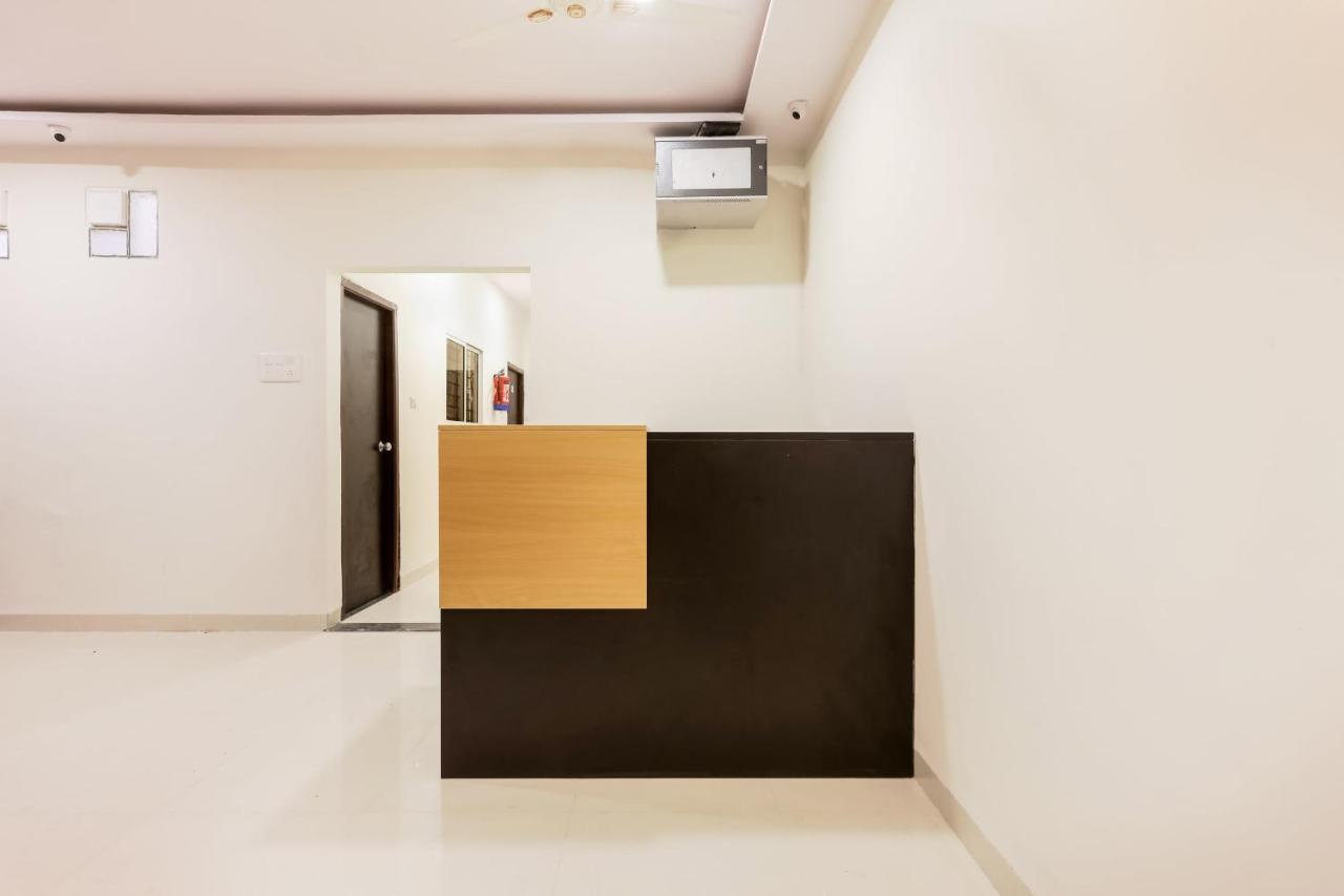 Oyo Flagship 30861 Hotel Velocity Vijay Nagar Indore Buitenkant foto