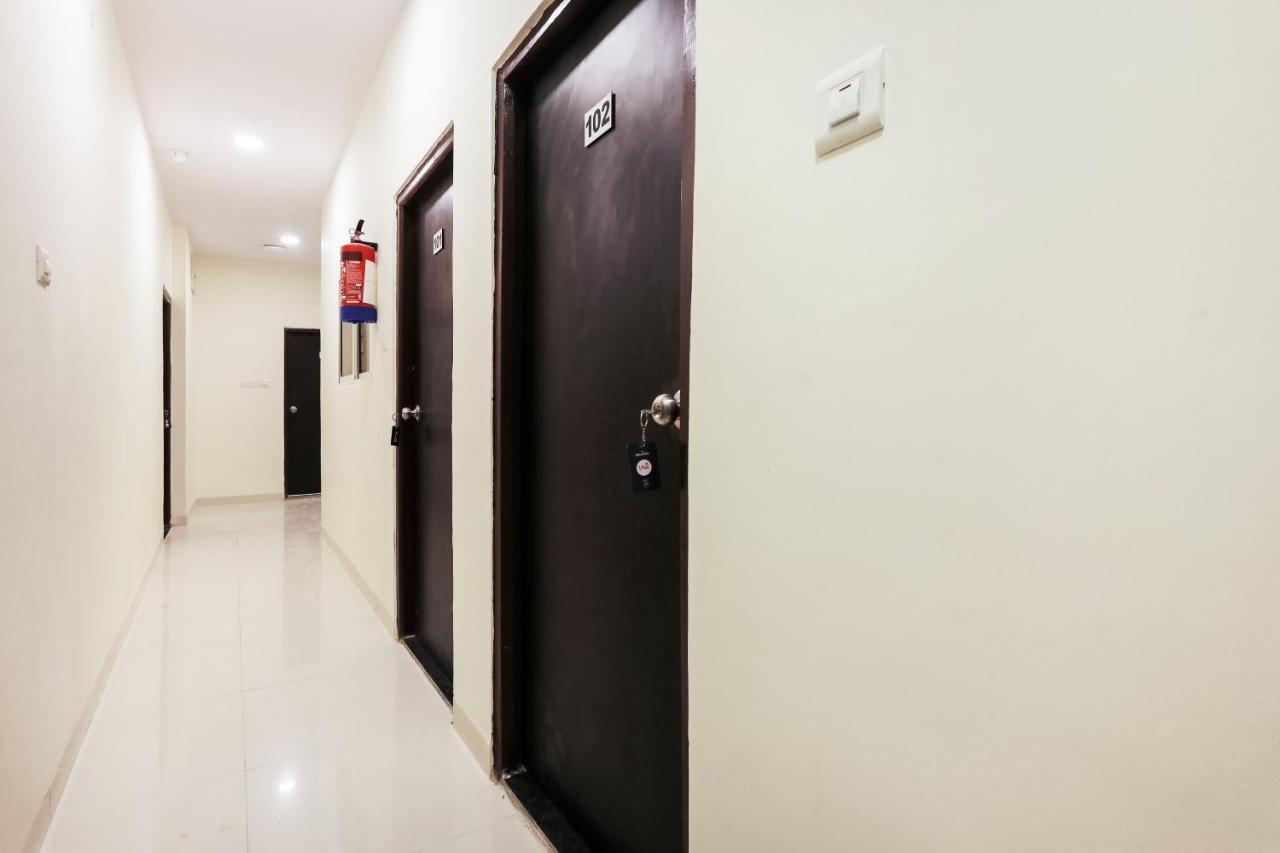 Oyo Flagship 30861 Hotel Velocity Vijay Nagar Indore Buitenkant foto