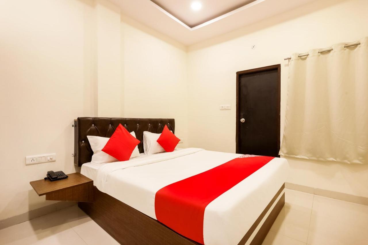 Oyo Flagship 30861 Hotel Velocity Vijay Nagar Indore Buitenkant foto